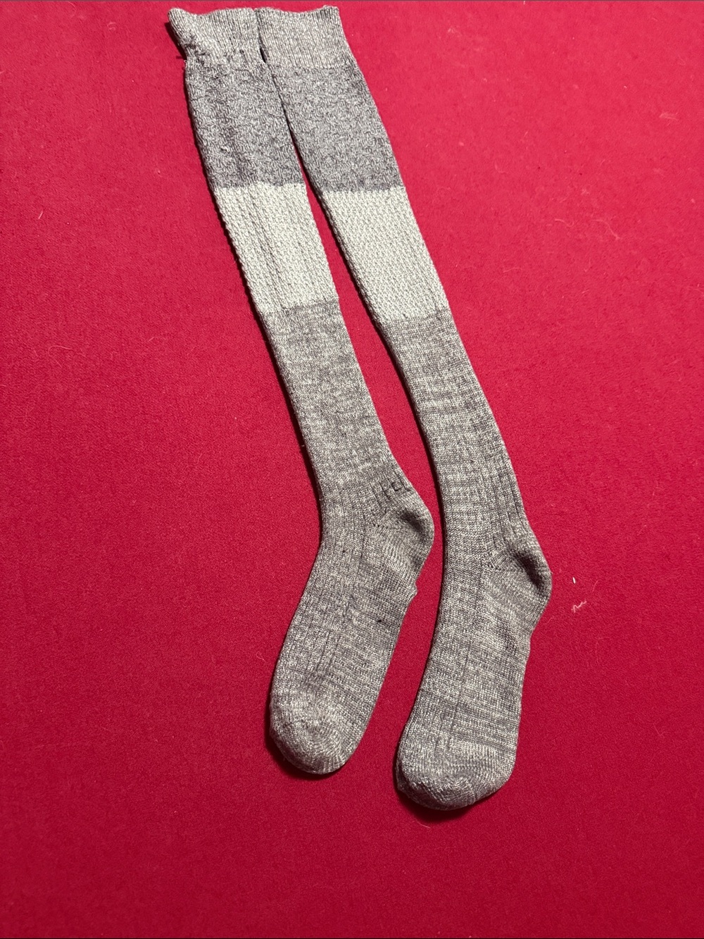 Womens Gray above the Knee-High Socks - Comfortable Ribbed Knit